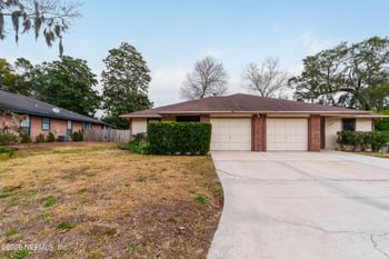 3951 Hollows Dr, Jacksonville, FL 32225