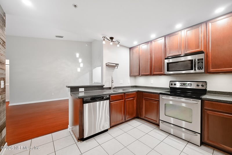 7036 Deer Lodge Cir #106, Jacksonville, FL 32256