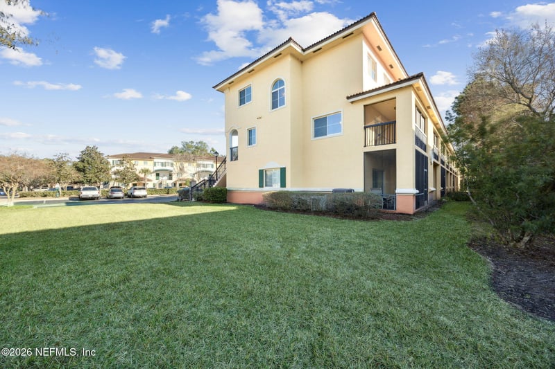 9745 Touchton Rd #530, Jacksonville, FL 32246