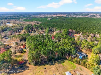 44561 Woodland Cir, Callahan, FL 32011