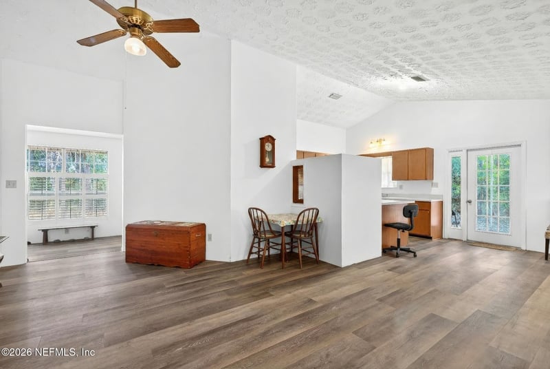 44561 Woodland Cir, Callahan, FL 32011