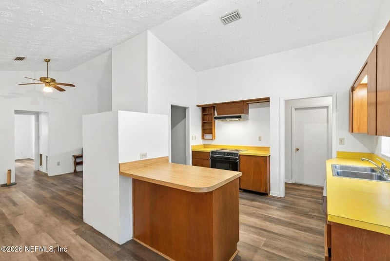 44561 Woodland Cir, Callahan, FL 32011