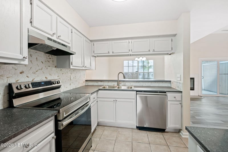 12763 Ashbrook Cir, Jacksonville, FL 32225