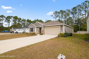 6517 Sandler Lakes Dr, Jacksonville, FL 32222