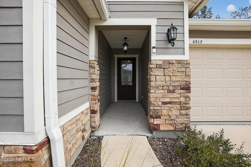 6517 Sandler Lakes Dr, Jacksonville, FL 32222
