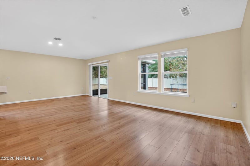 6517 Sandler Lakes Dr, Jacksonville, FL 32222