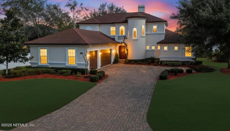 863 Dorchester Dr, St Johns, FL 32259