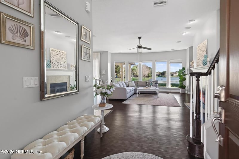 863 Dorchester Dr, St Johns, FL 32259