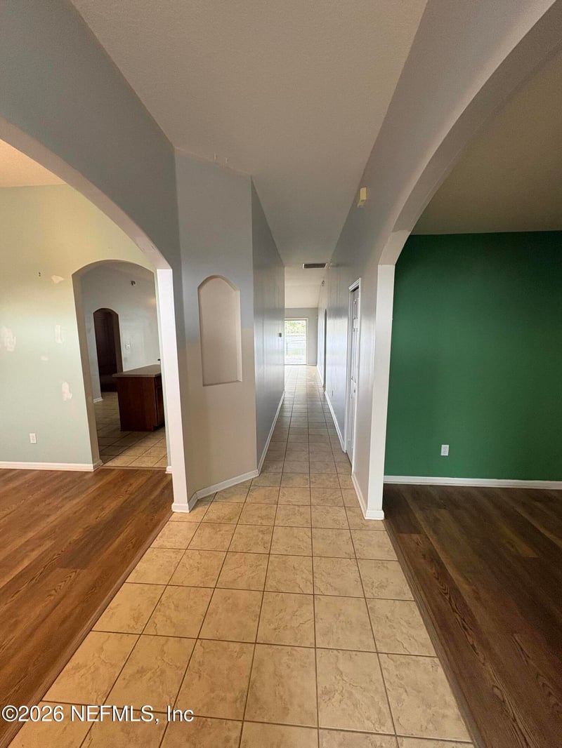 9266 Prosperity Lake Dr, Jacksonville, FL 32244