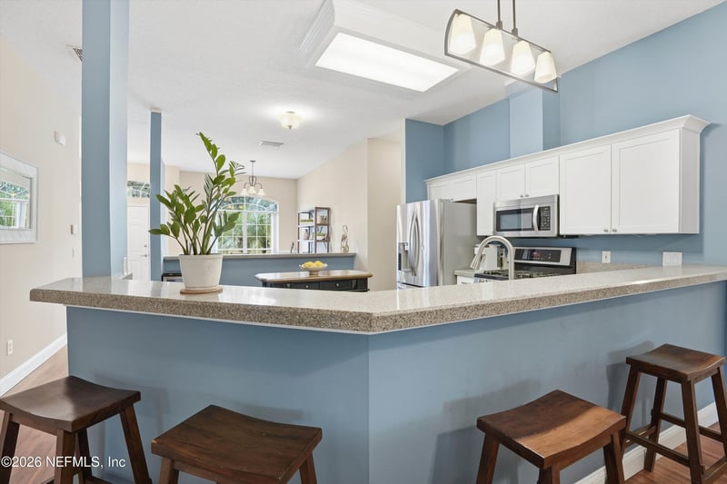 2009 Willesdon Dr, Jacksonville, FL 32246