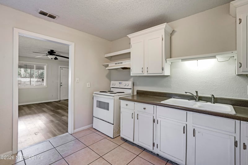 8506 Susie St, Jacksonville, FL 32210