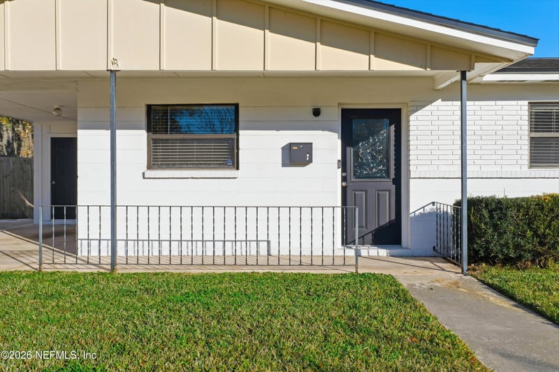 3033 Scotty Dr, Jacksonville, FL 32216