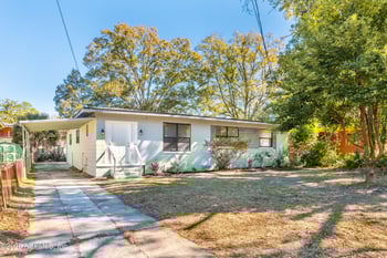 5247 Cleveland Rd, Jacksonville, FL 32209