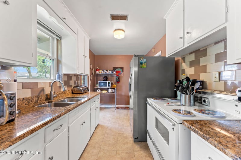 1010 Arlingwood Ave, Jacksonville, FL 32211