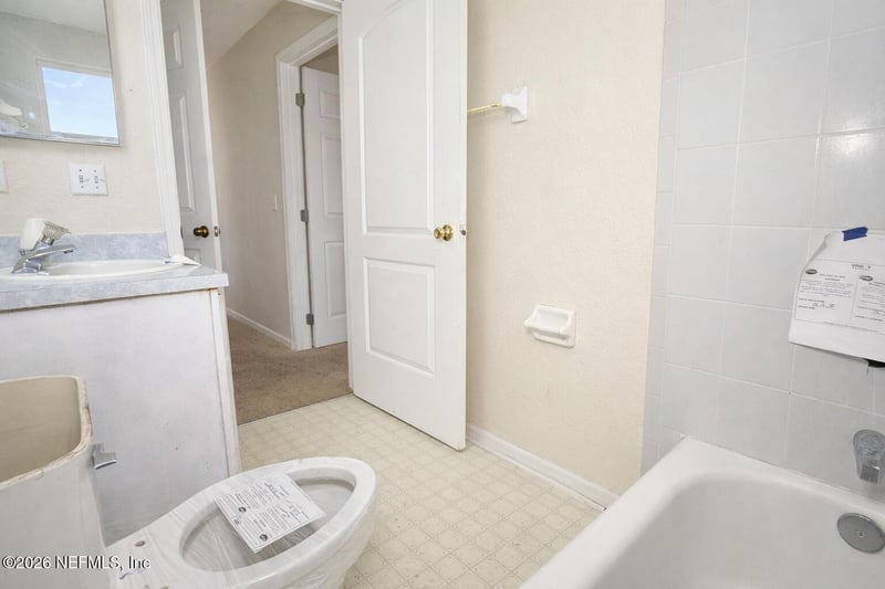 735 Chestnut Oak Dr, Jacksonville, FL 32218