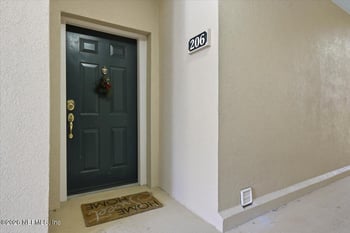 8601 Beach Blvd #206, Jacksonville, FL 32216