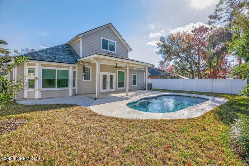 1218 Waterfall Dr, Jacksonville, FL 32225