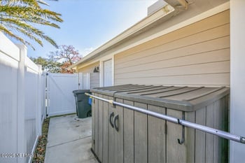 1218 Waterfall Dr, Jacksonville, FL 32225