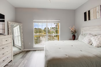 7800 Point Meadows Dr #724, Jacksonville, FL 32256