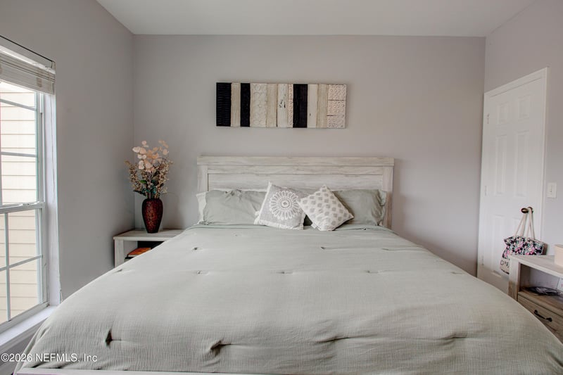 7800 Point Meadows Dr #724, Jacksonville, FL 32256