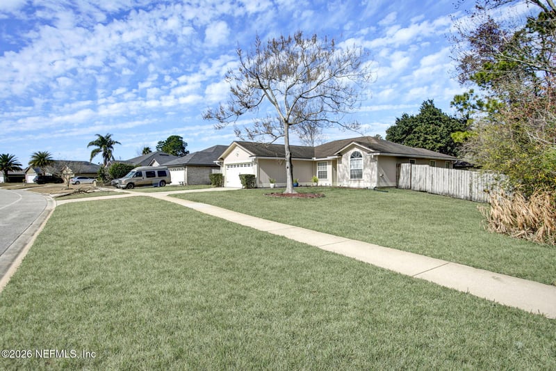 13031 Bentwater Dr, Jacksonville, FL 32246