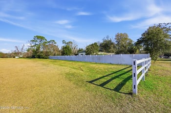 2151 Lake Dr, Jacksonville, FL 32246