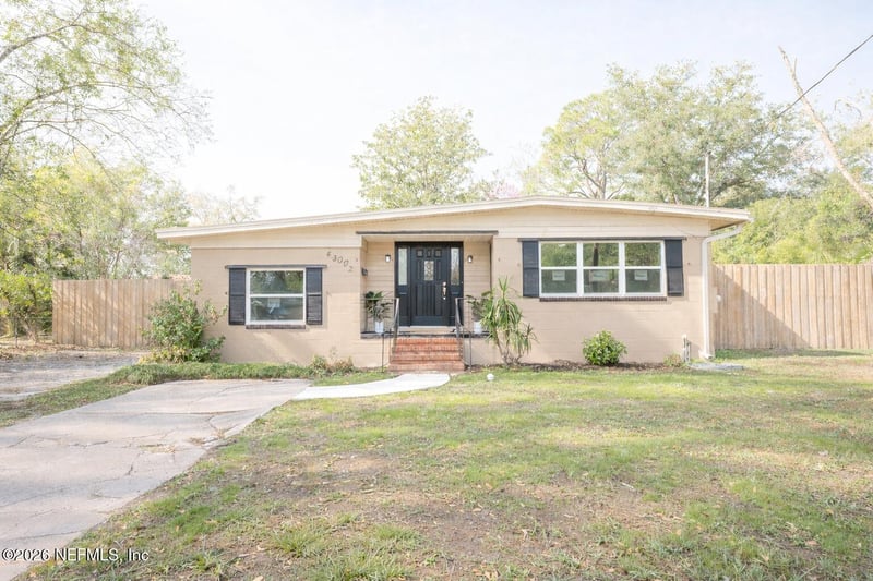 4302 Ish Brant Ct, Jacksonville, FL 32210