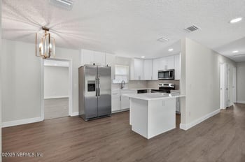 6647 Manhattan Dr, Jacksonville, FL 32219