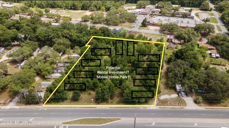 7341 Crill Ave, Palatka, FL 32177