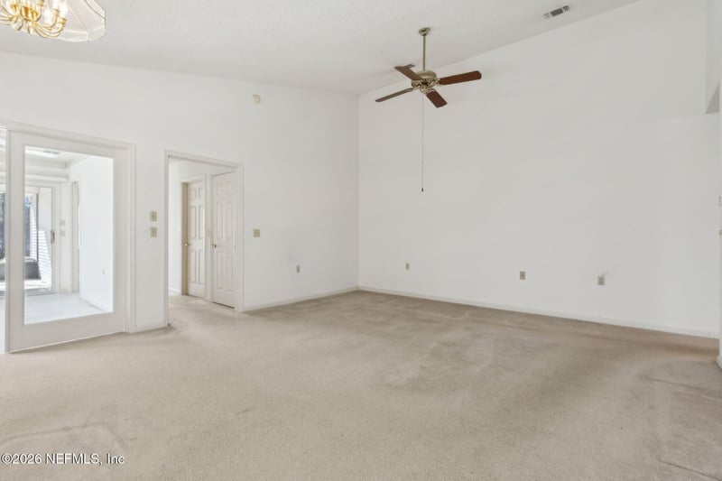 4580 Middleton Park Cir, Jacksonville, FL 32224