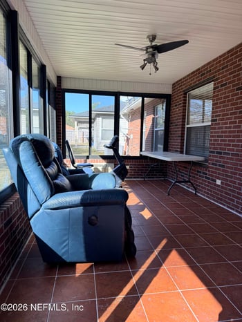 992 Hyannis Port Dr, Jacksonville, FL 32225