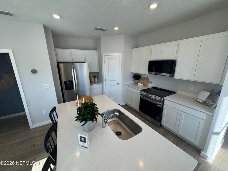 14463 Macadamia Ln, Jacksonville, FL 32218