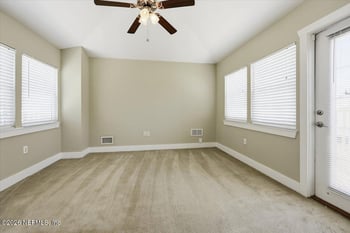 76 17th St, Atlantic Beach, FL 32233