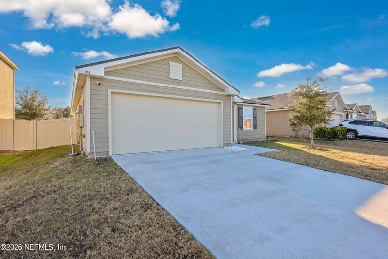 2190 Willow Springs Dr, Green Cove Springs, FL 32043