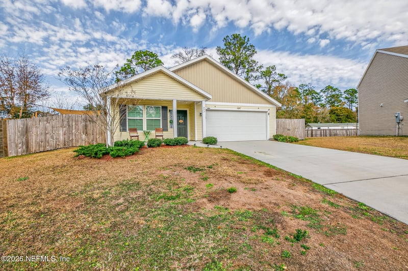 553 Lissie Ct, Macclenny, FL 32063