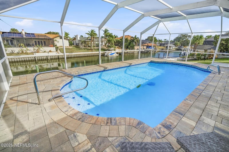 1 Cloverdale Ct, Palm Coast, FL 32137