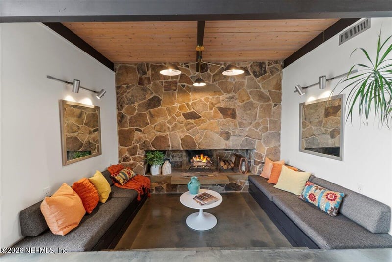 1649 Brookside Cir, Jacksonville, FL 32207