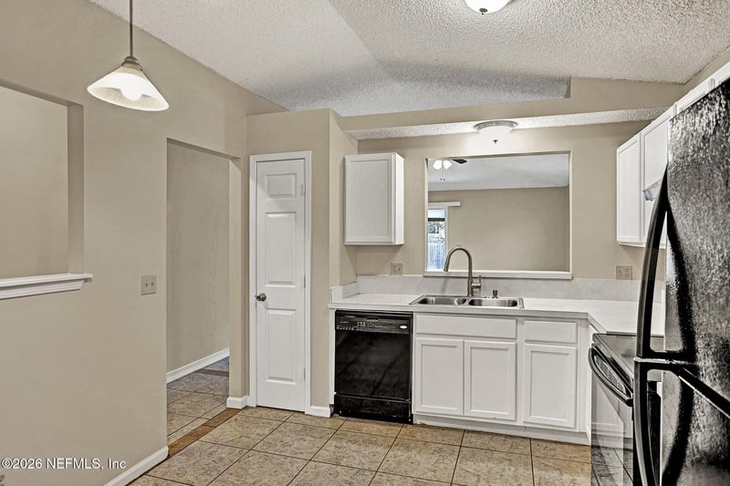 2659 Sam Houston Pl, Jacksonville, FL 32246