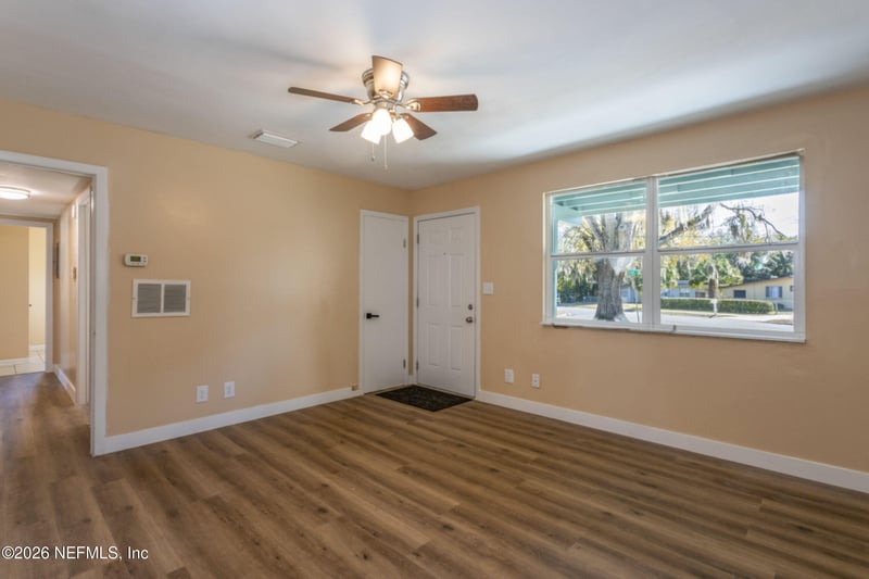 6853 London Bridge Ln, Jacksonville, FL 32210