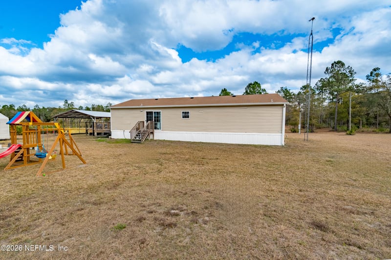 11222 106th Ave, Hampton, FL 32044