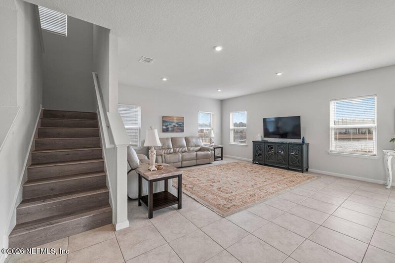 1545 Tanoan Dr, Jacksonville, FL 32221