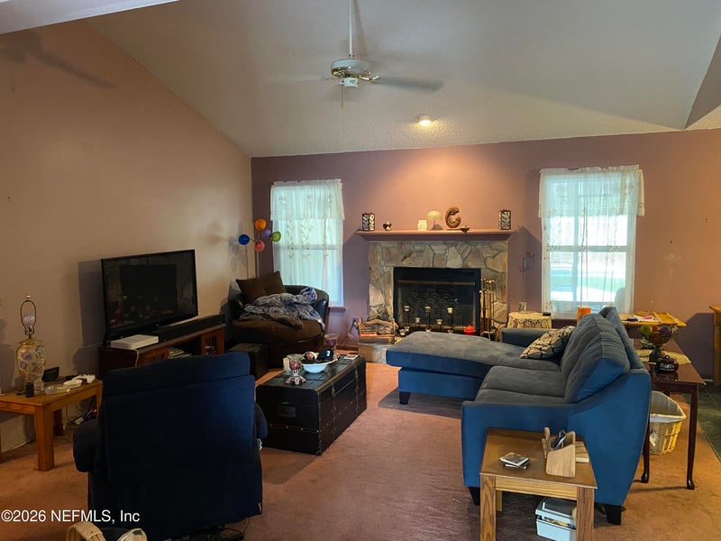 9534 Plum Lake Ln, Jacksonville, FL 32222