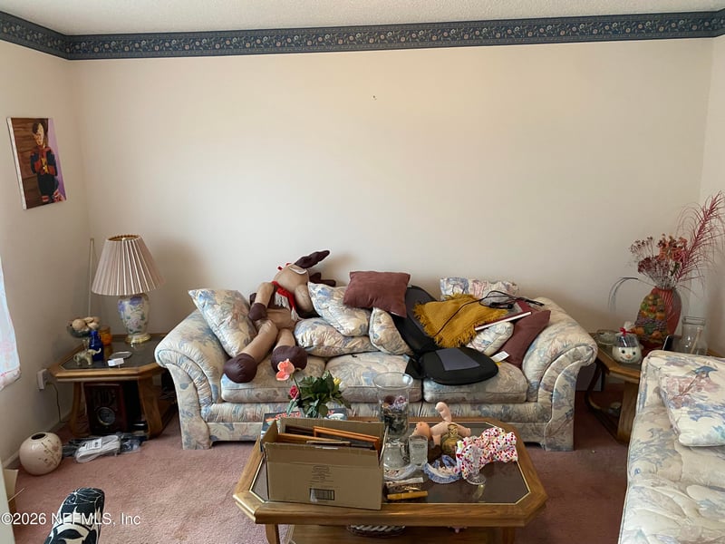 9534 Plum Lake Ln, Jacksonville, FL 32222