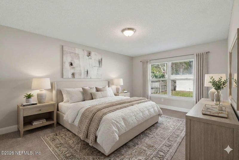 9051 Prosperity Lake Dr, Jacksonville, FL 32244