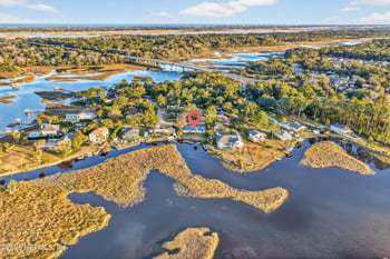 1864 Buccaneer Dr, Jacksonville, FL 32225