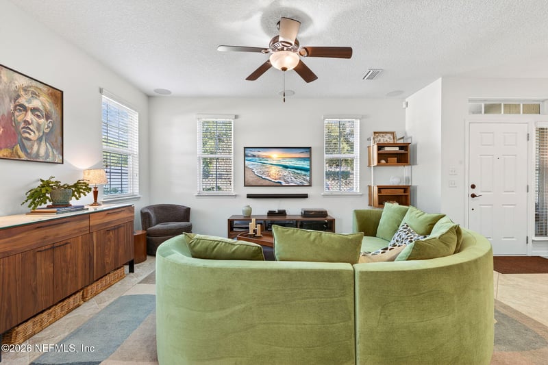 7088 Crispin Cove Dr, Jacksonville, FL 32258