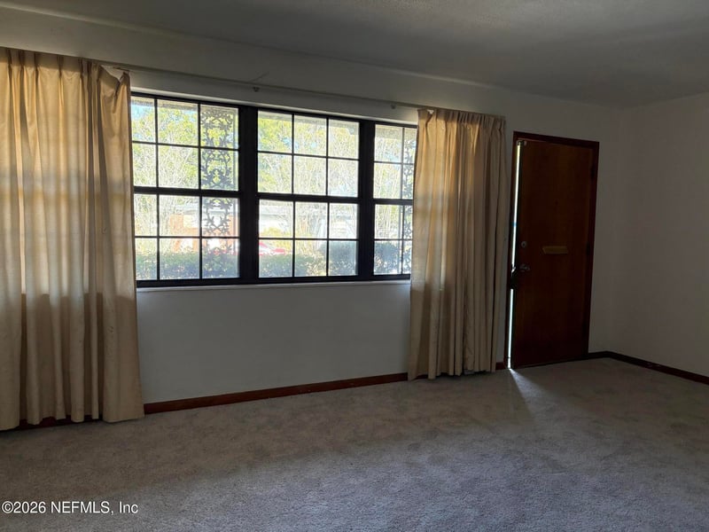 5914 Meadow Ln, Jacksonville, FL 32277