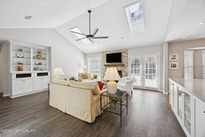 1942 Springbrook Rd, Fernandina Beach, FL 32034