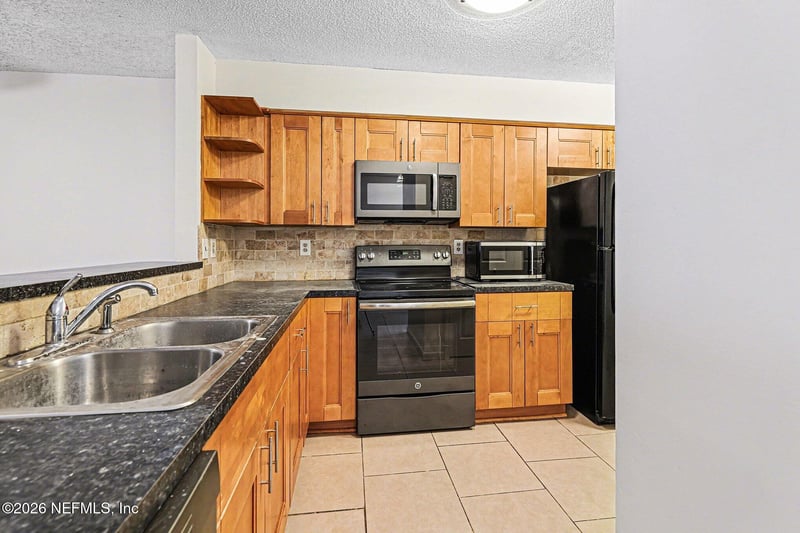 1604 Arcadia Dr #108, Jacksonville, FL 32207