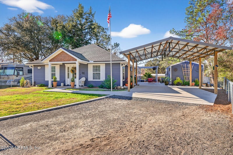 155 Kingfish Ave, Palatka, FL 32177